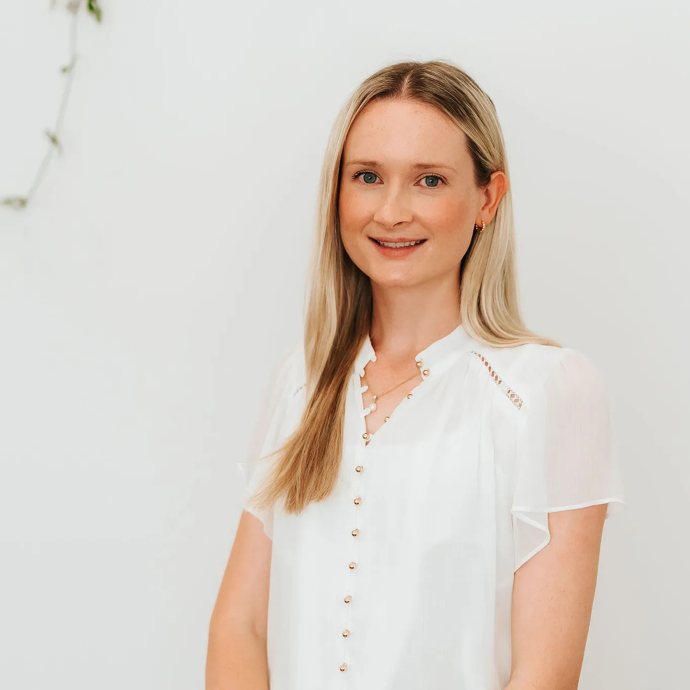Dr Alexandra Sweeney