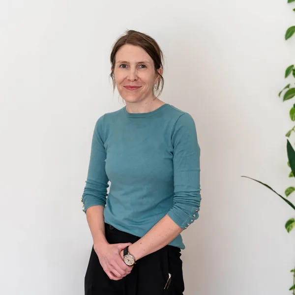 Dr Tess Tonkin
